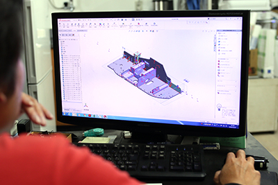 画像：人、パソコン